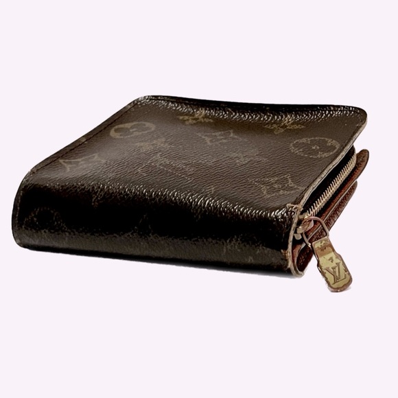Louis Vuitton Monogram Compact Zippy Wallet - Picture 15 of 16